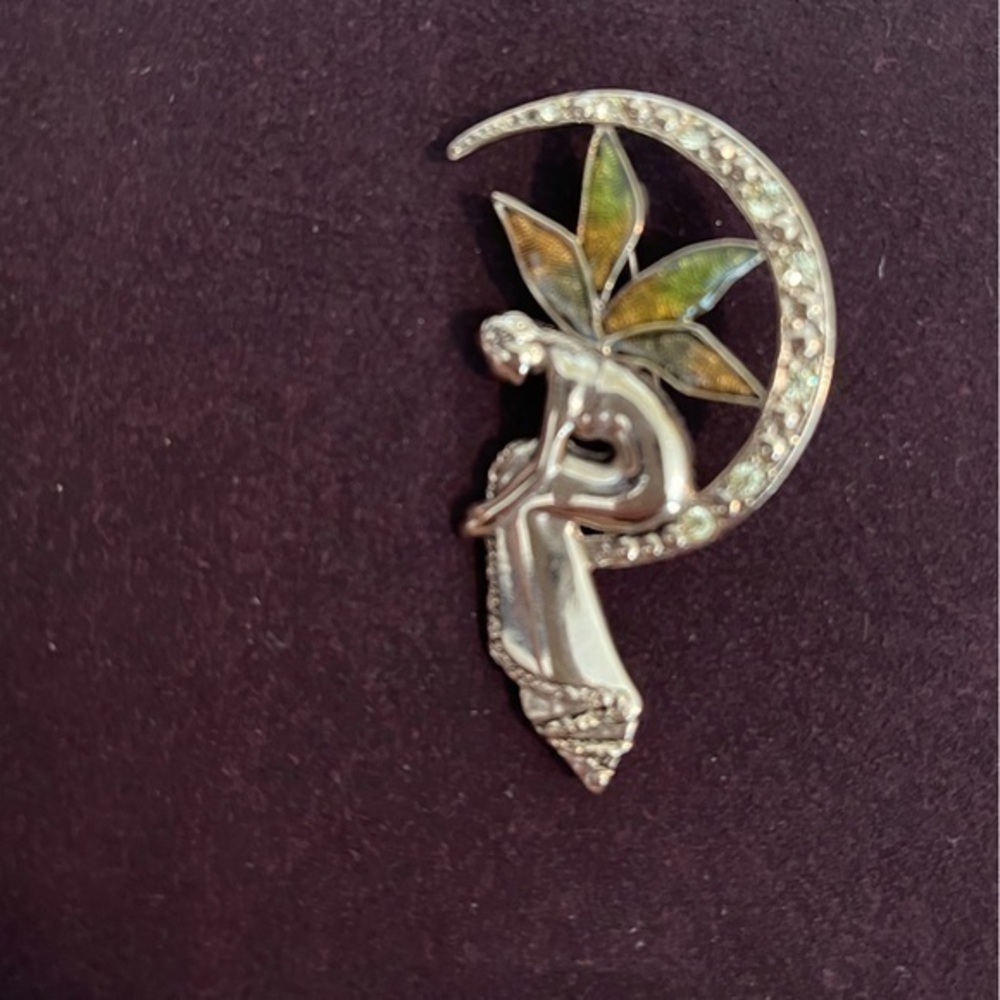 Fairy pin.  Gold tone.